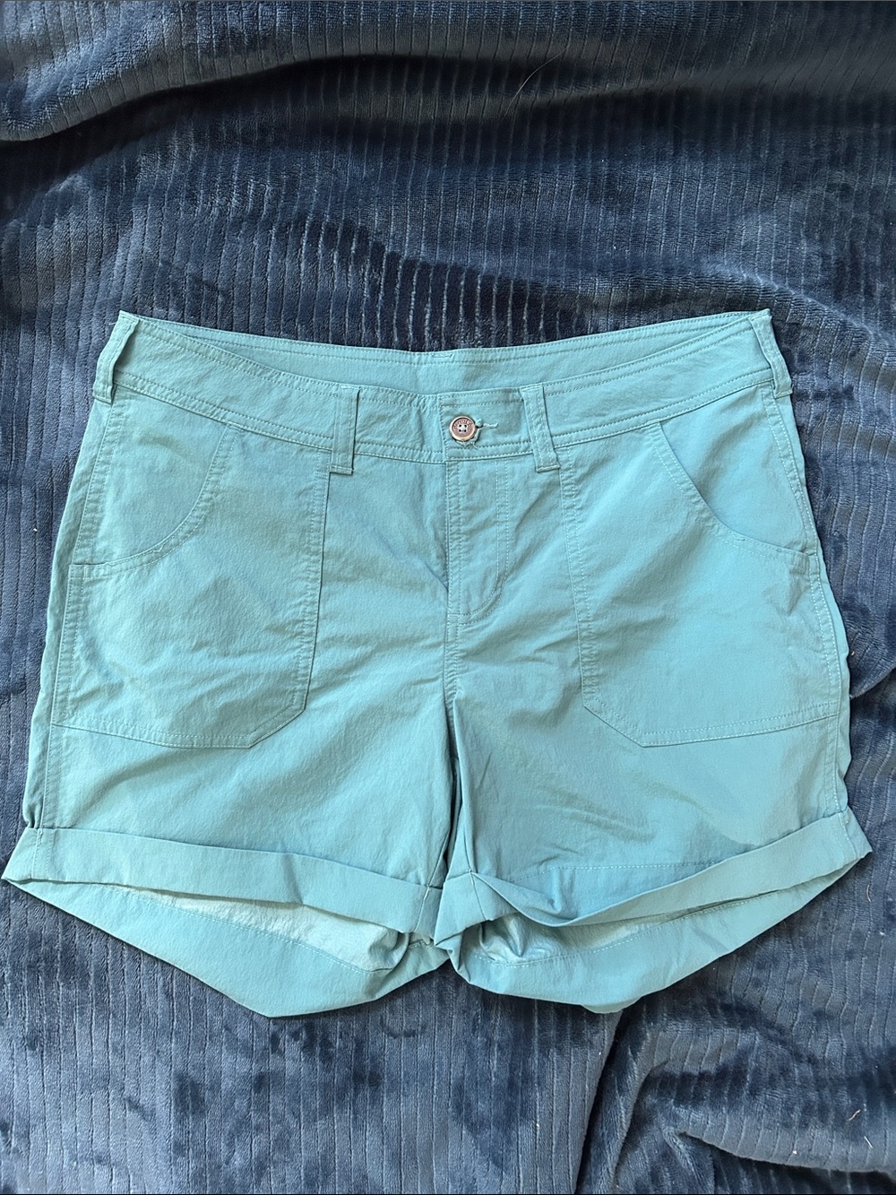 North Face Women’s Lightweight Rolled-Hem Shorts